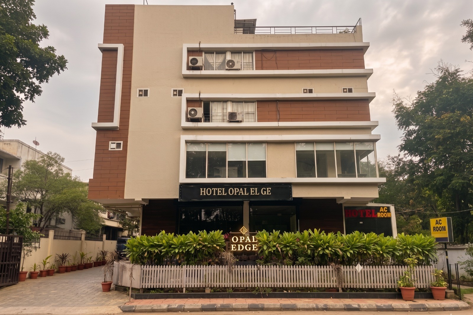 About Hotel Opal Edge